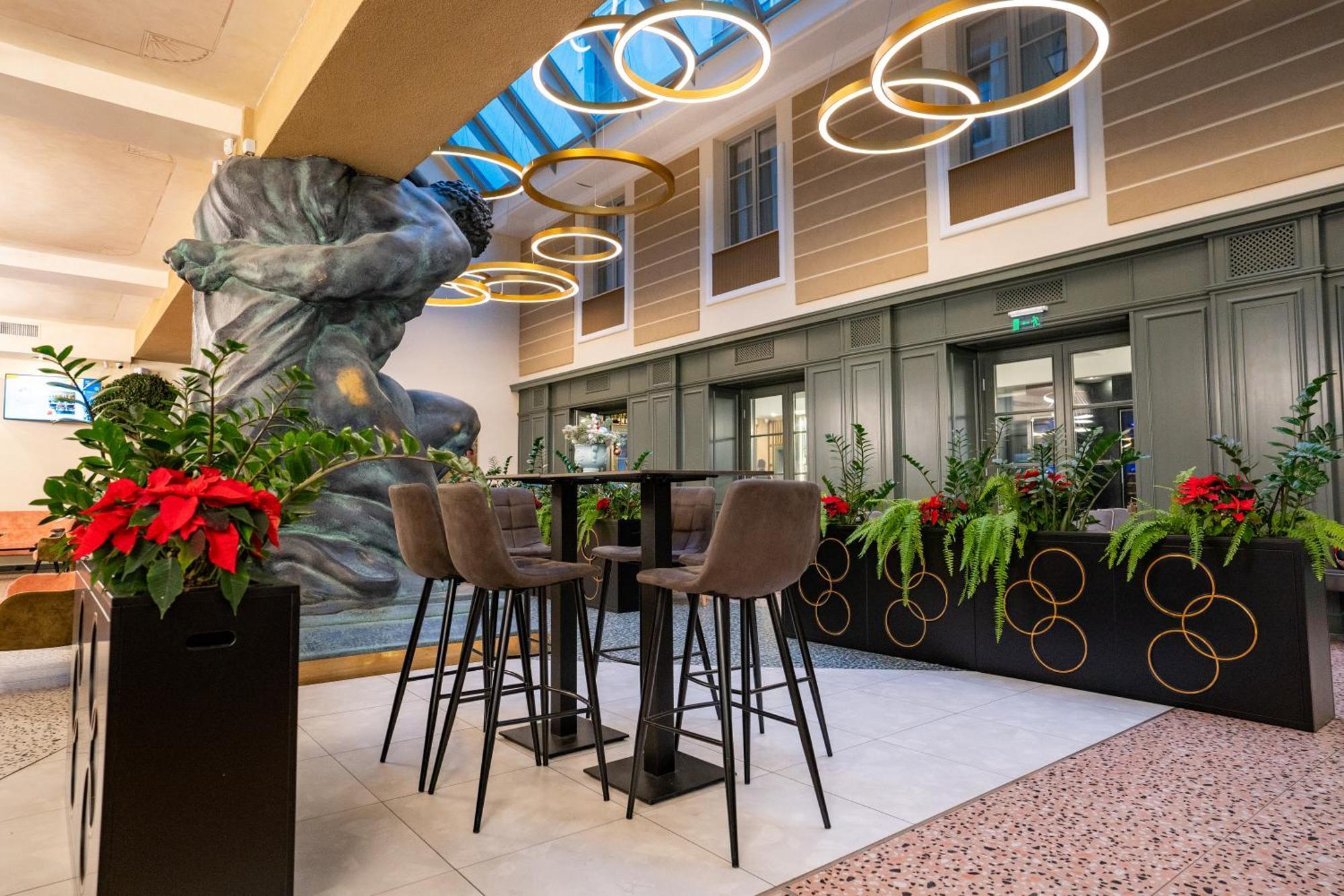 טימישוארה Atlas Hotel מראה חיצוני תמונה