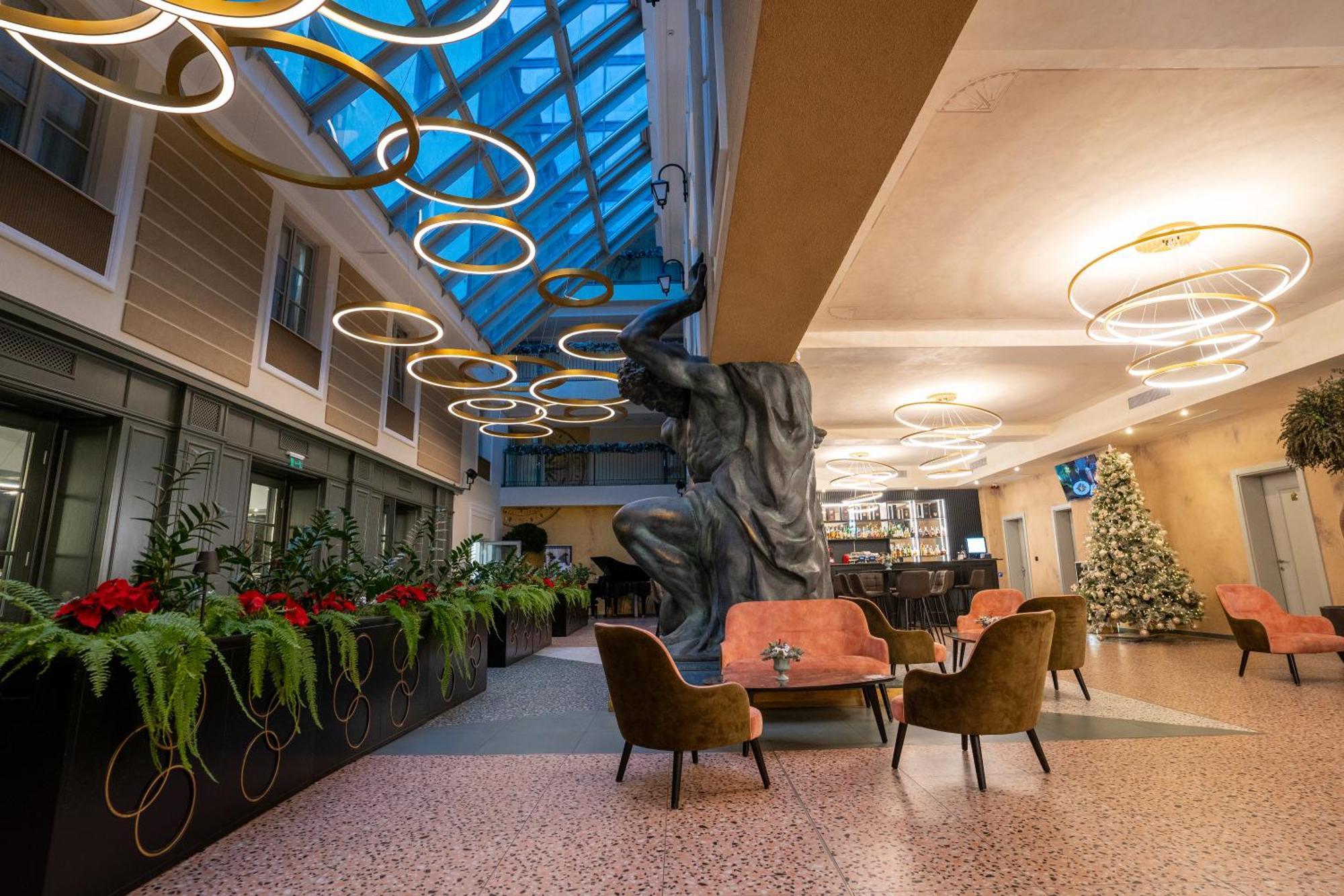 טימישוארה Atlas Hotel מראה חיצוני תמונה