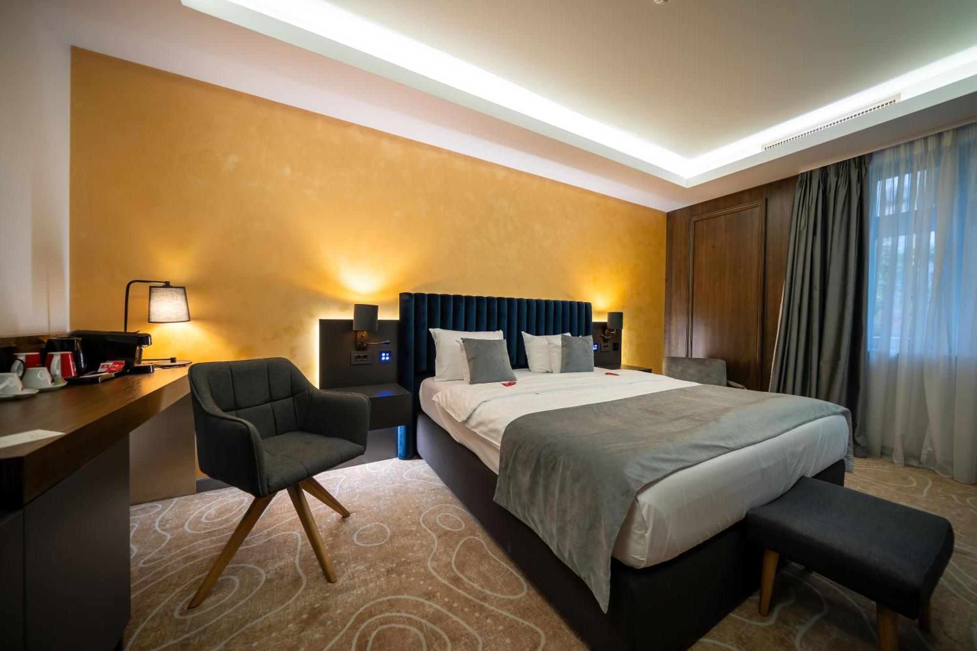 טימישוארה Atlas Hotel מראה חיצוני תמונה