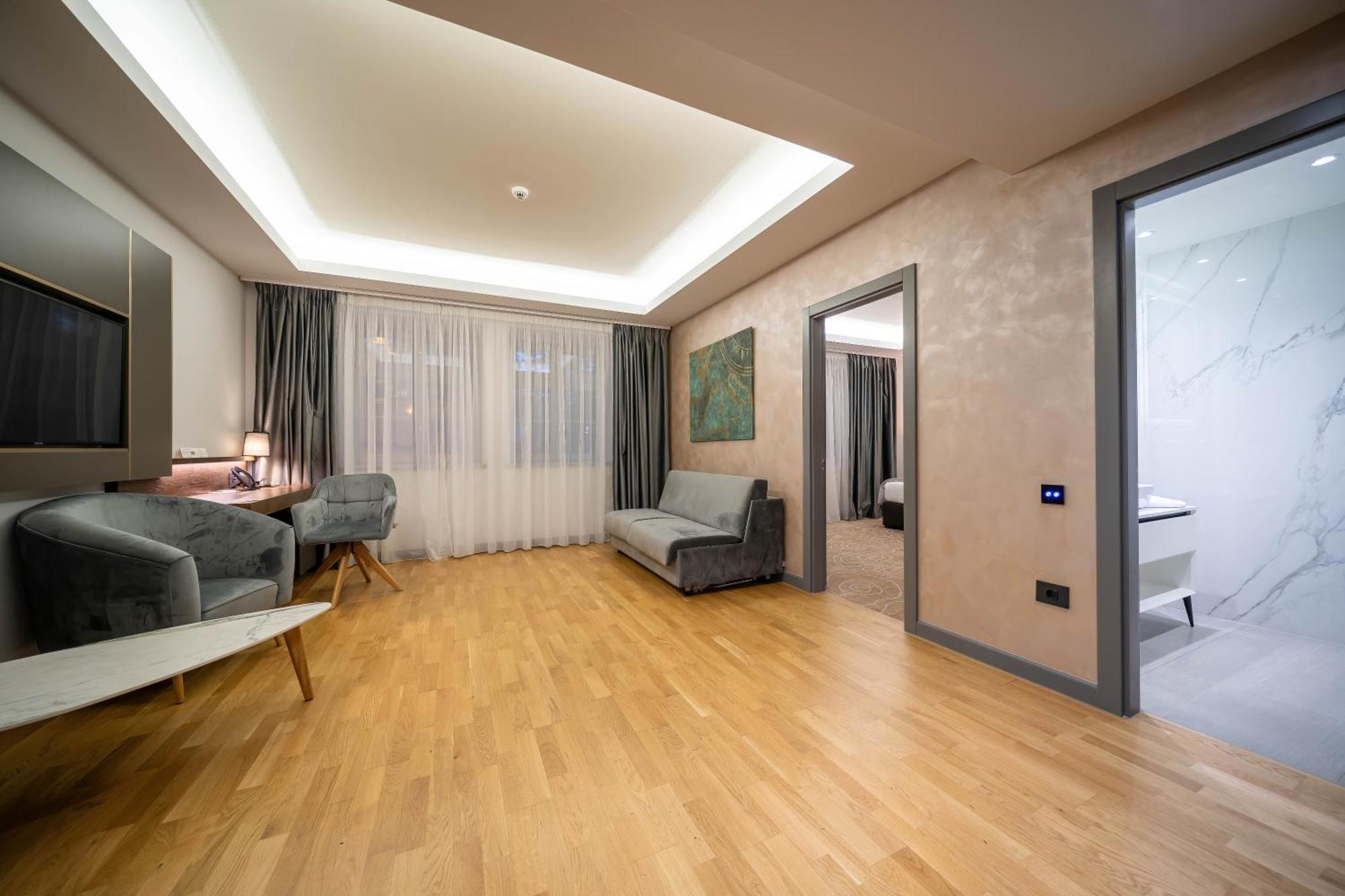 טימישוארה Atlas Hotel מראה חיצוני תמונה