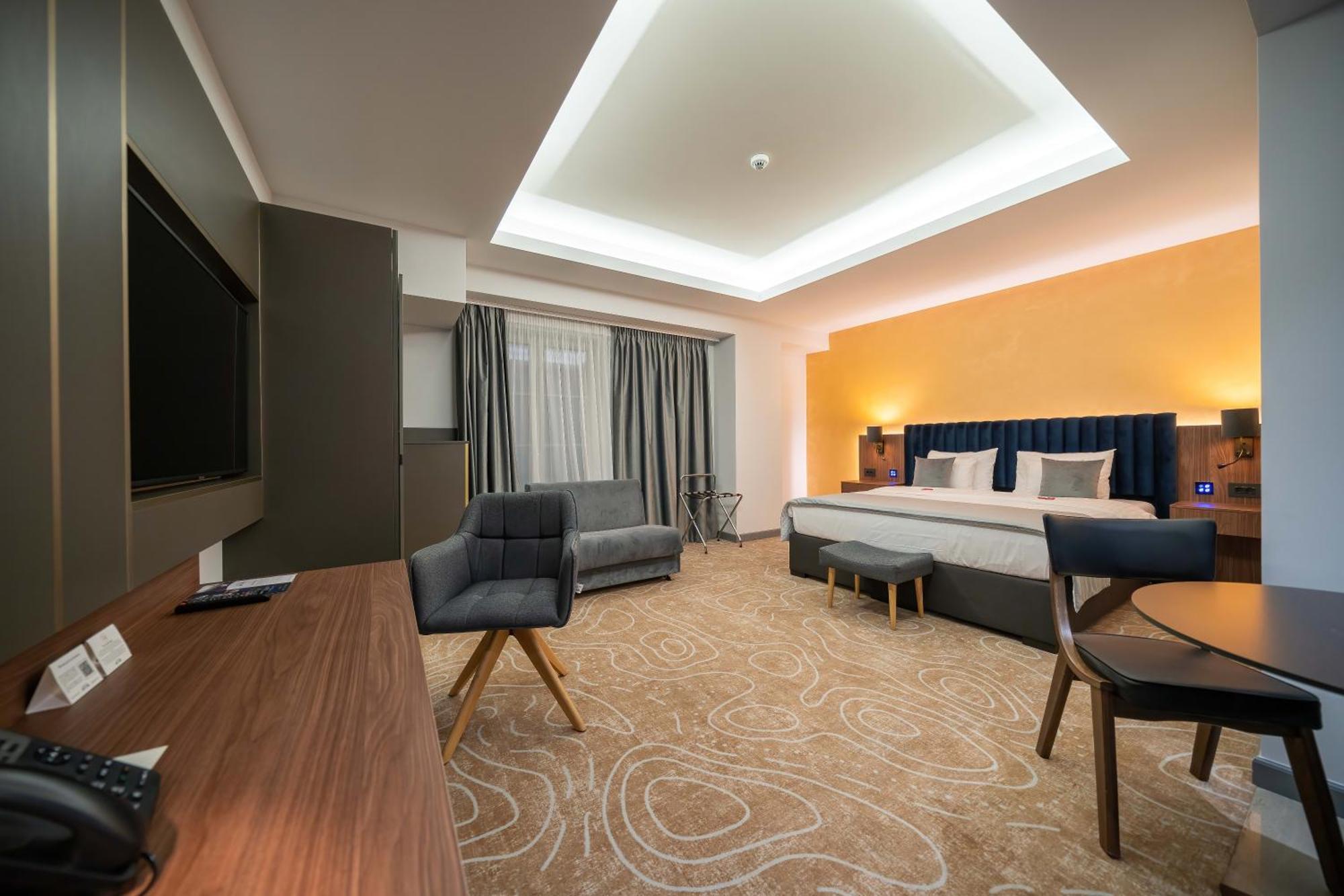 טימישוארה Atlas Hotel מראה חיצוני תמונה