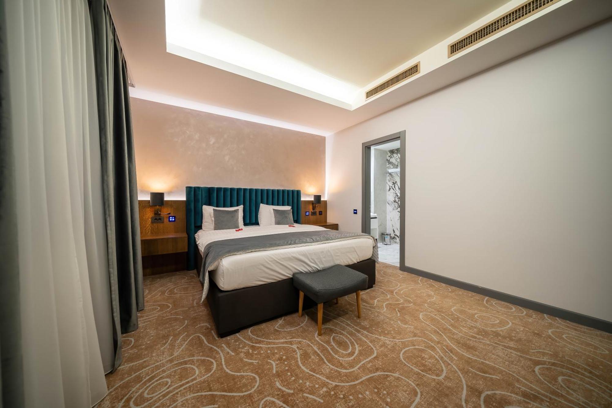 טימישוארה Atlas Hotel מראה חיצוני תמונה